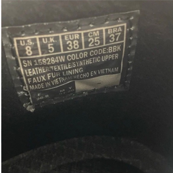 Women Skechers Wide Width 8 - Picture 5 of 6